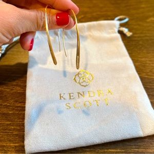Kendra Scott Rose earrings